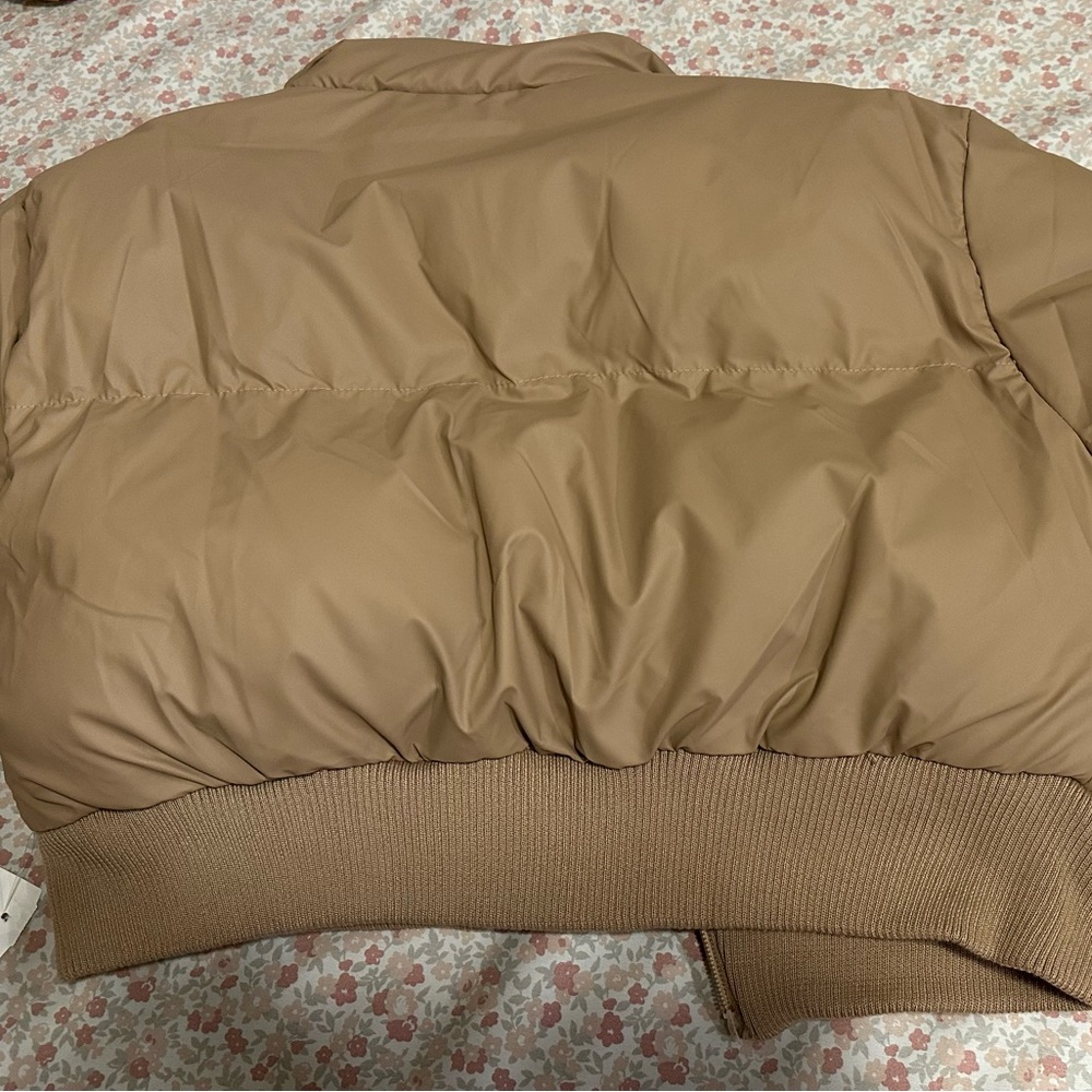 Puffer jacket from ANWND